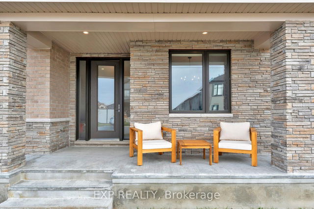 526 Anchor Circle