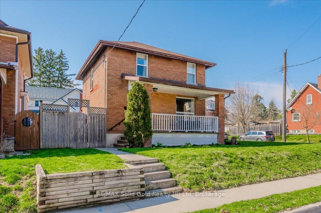 Detached House for sale at 30 Onward Avenue, Kitchener, N2H 3J7 - MLS: X12102962