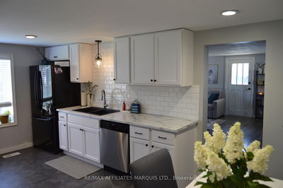 27 Monroe Ave, Cornwall - Cornwall image-0-2
