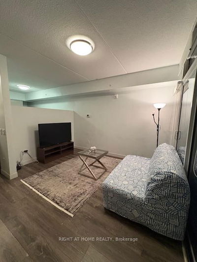 Unit #618 — 308 Lester St, Waterloo -  image-0-2