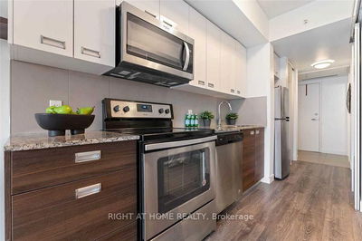 Unit #618 — 308 Lester St, Waterloo -  image-0-4