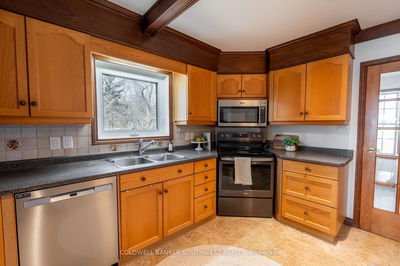 803 St. Clair Pkwy, St. Clair - St. Clair image-0-4