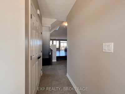 1352 DEMERS Ave, Kingston - East Gardiners Rd image-0-1