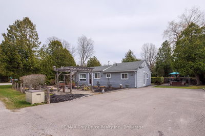 12 Guelph St, South Bruce Peninsula - South Bruce Peninsula image-0-3