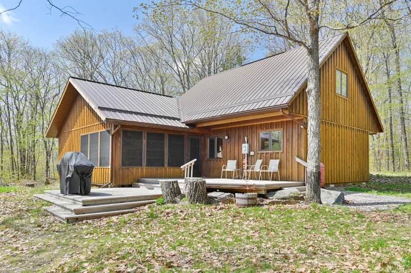 1091 Lindey Lane, Arden - Frontenac North image-0-0