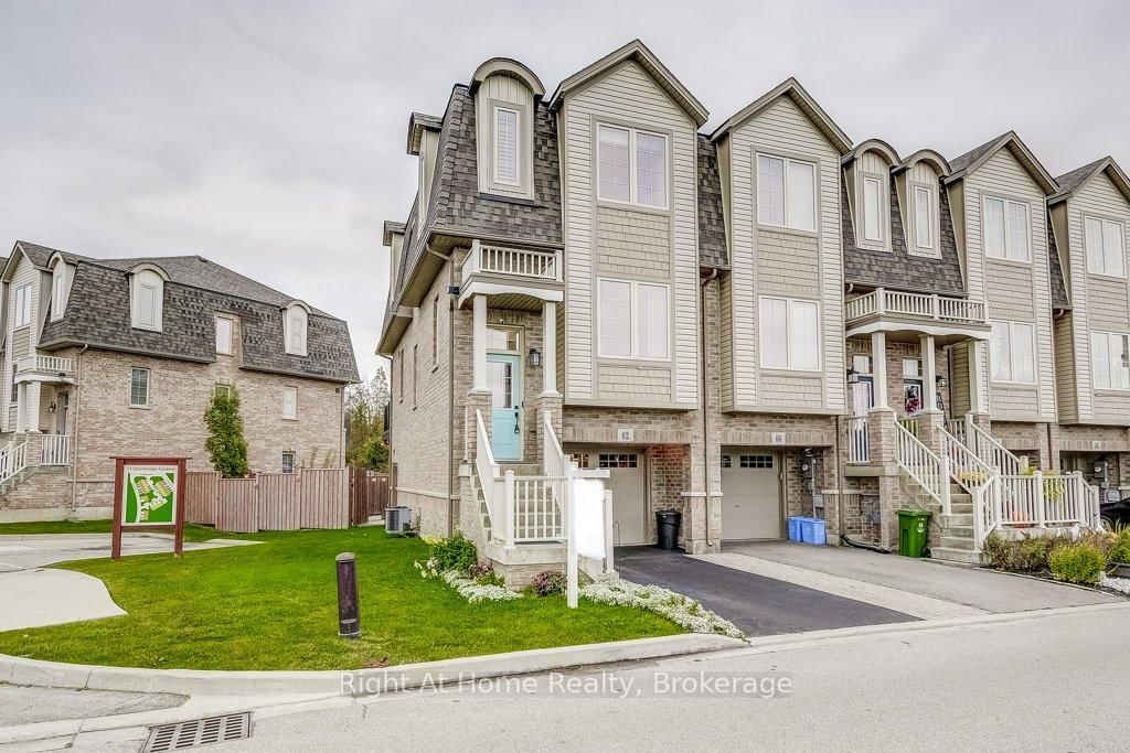 Townhouse for sale at 62 Westbank Trail, Hamilton, Stoney Creek Mountain, L8J 0H5 - MLS: X12103586