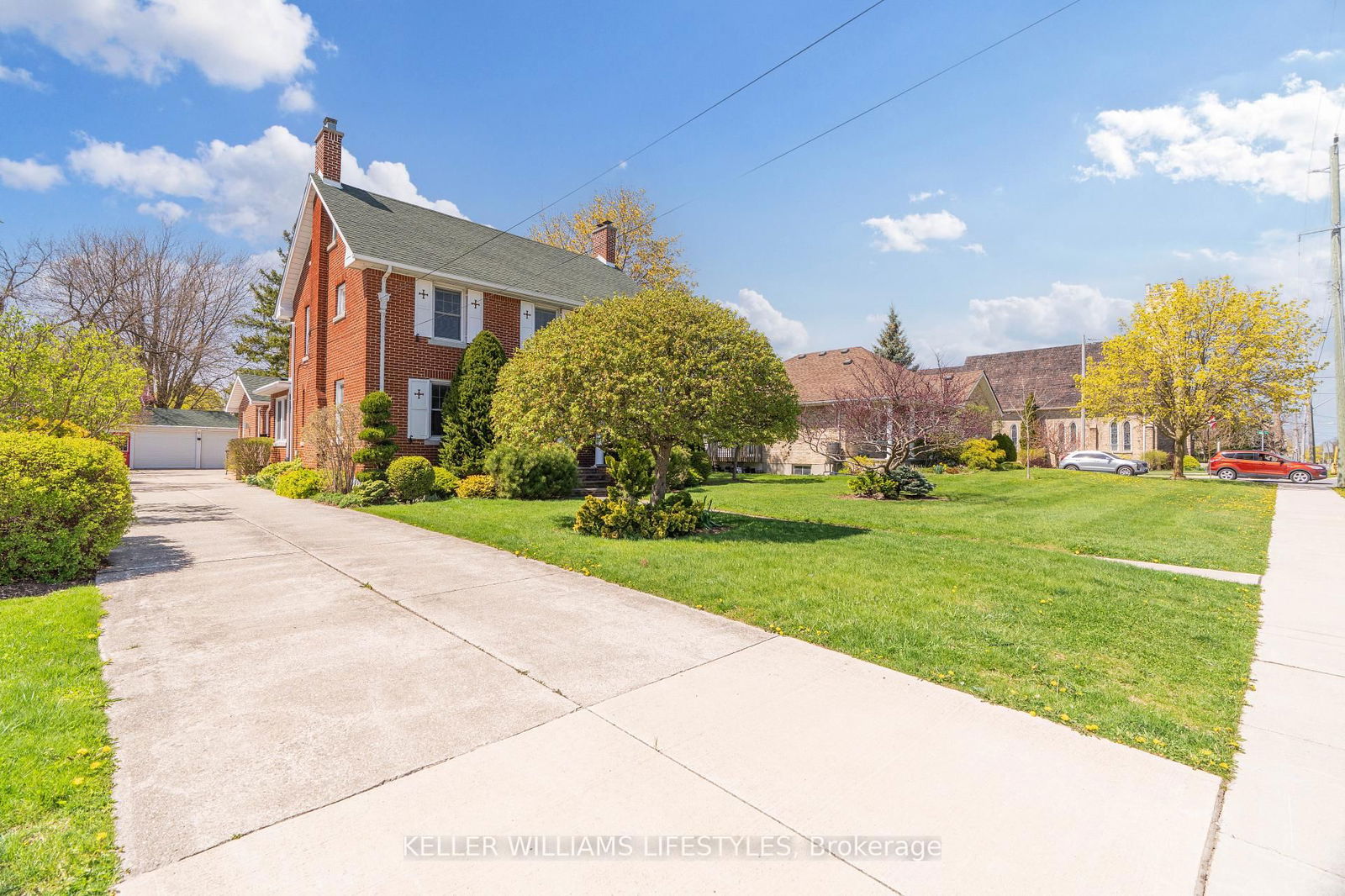 Detached House for sale at 24 Main Street, Lambton Shores, Forest, N0N 1J0 - MLS: X12103710