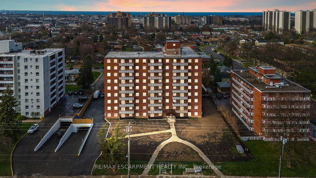 105 - 851 Queenston Road