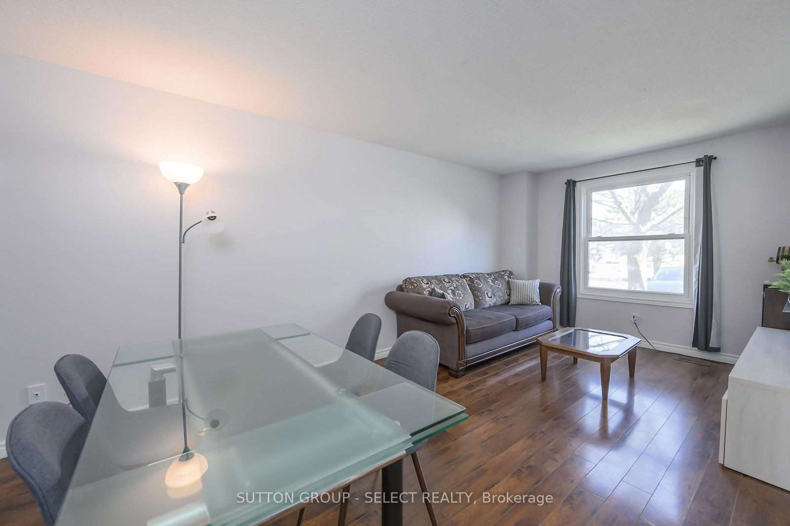Townhouse for sale at 4-1855 Aldersbrook Road, London North, North F, N6G 4R6 - MLS: X12103726