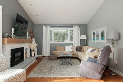 1052 Glendale Dr, Peterborough North - 1 Central image-0-2