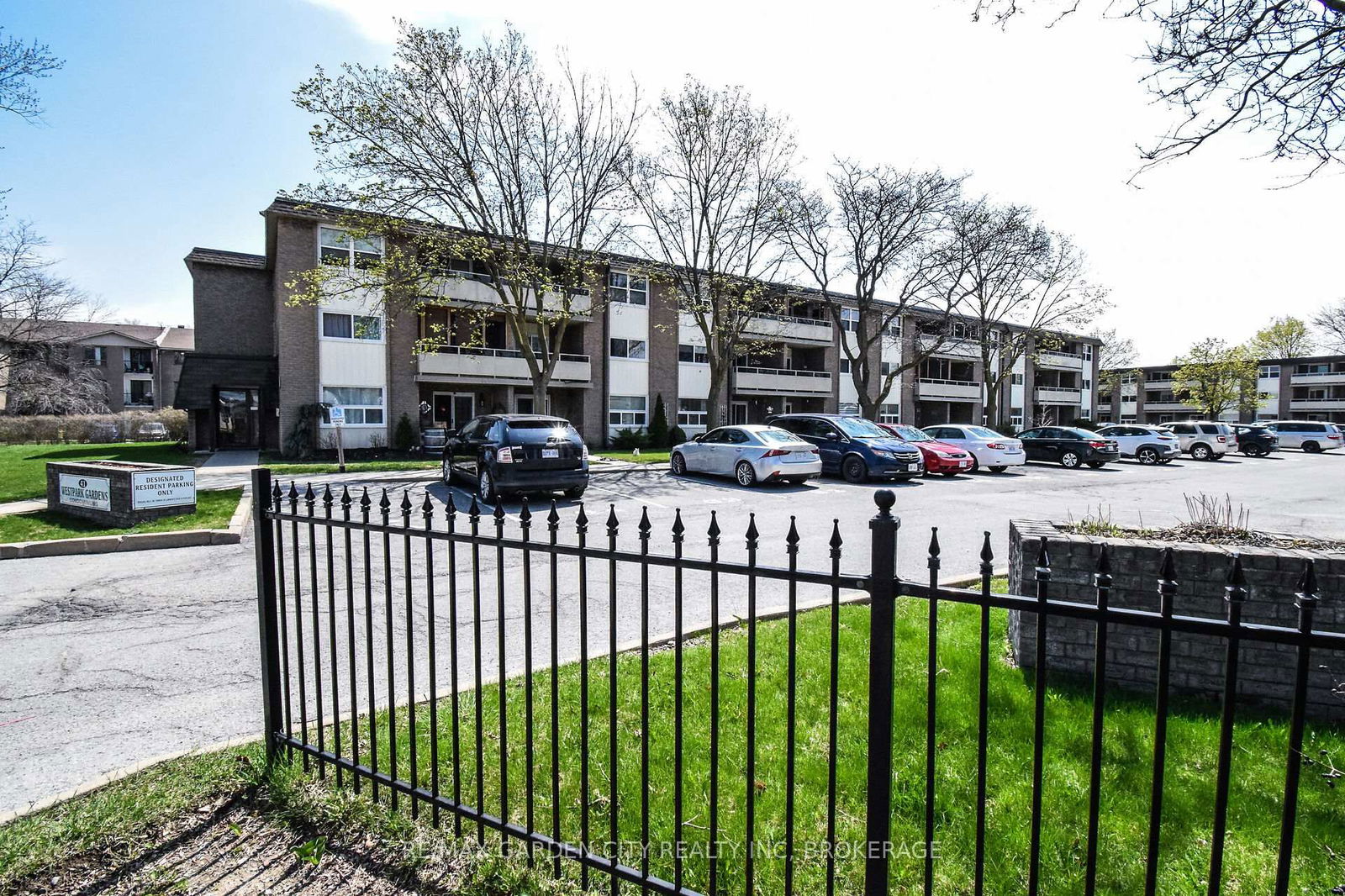 Condo for sale at 105-41 Rykert Street, St. Catharines, Western Hill, L2S 3A4 - MLS: X12103803