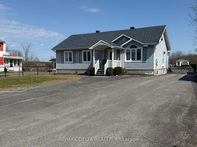 213 Longueuil St, Champlain - L'Orignal image-0-1