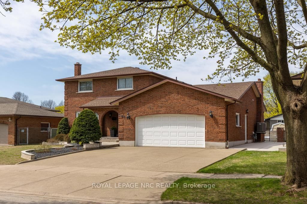Detached House sold at 5009 Pettit Avenue, Niagara Falls, Morrison, L2E 7B8 - MLS: X12103919