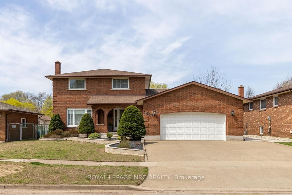 Detached House sold at 5009 Pettit Avenue, Niagara Falls, Morrison, L2E 7B8 - MLS: X12103919