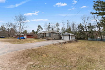 4 Labine Cres, Petawawa - Petawawa image-0-2
