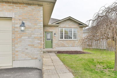 17 Stonegate Cres, Hastings - Frankford Ward image-0-2