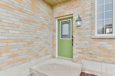 17 Stonegate Cres, Hastings - Frankford Ward image-0-4