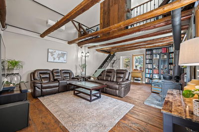 73 Queen St, Puslinch - Morriston image-0-4