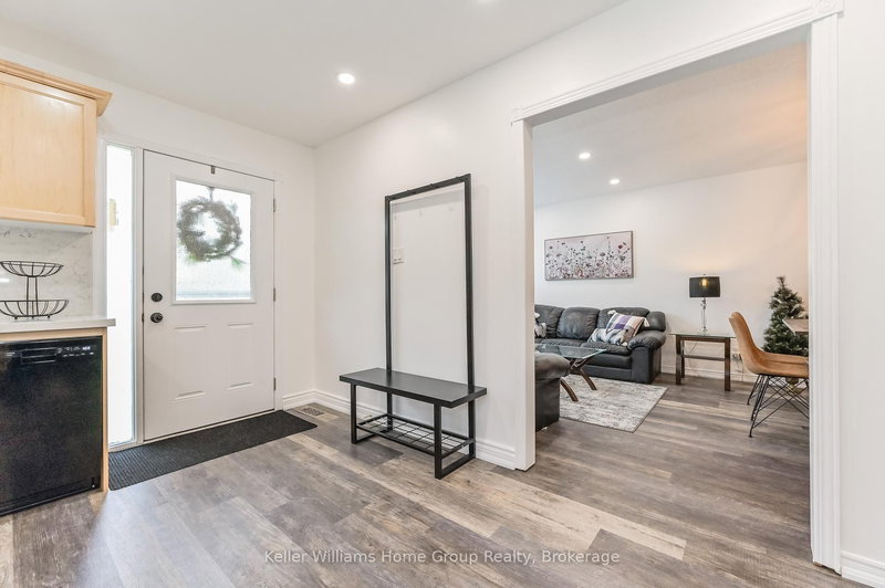 373 West Acres Dr, Guelph, N1H 7B3 | Image 3