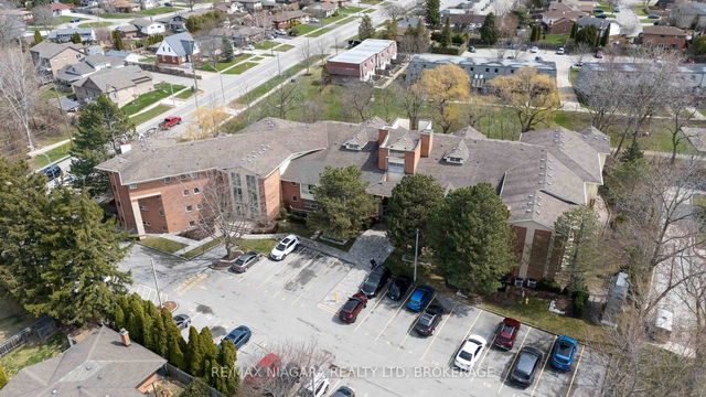 301 - 244 Lakeshore Road