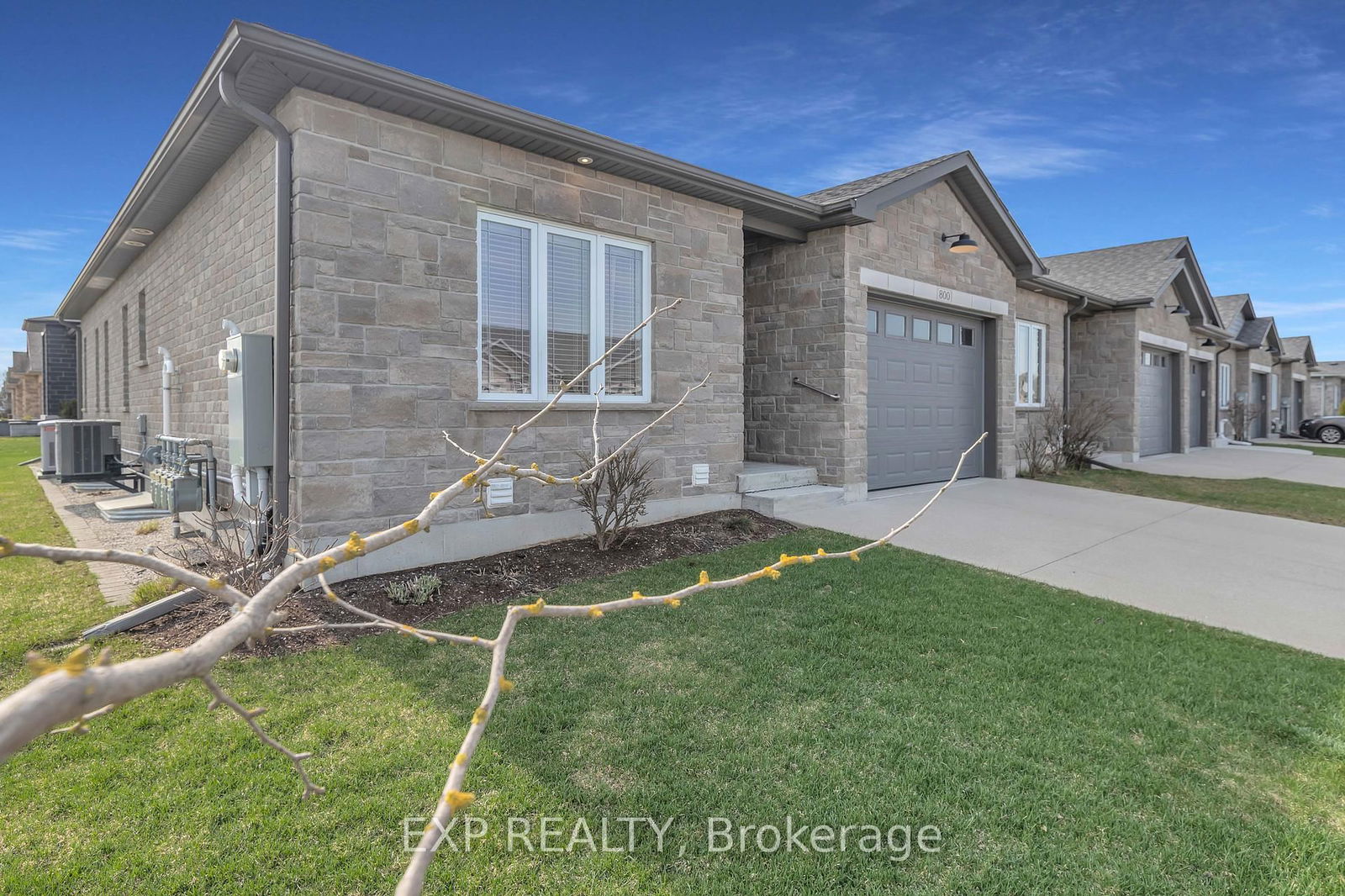 Townhouse for sale at 800 Baker Avenue, North Perth, Listowel, N4W 0G5 - MLS: X12104291