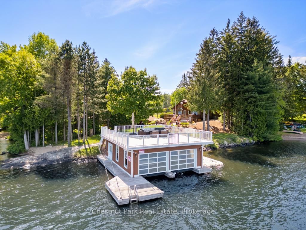 Detached House for sale at 247 WAPASKA CRESCENT N/A, Gravenhurst, Muskoka (S), P1P 1R2 - MLS: X12104374