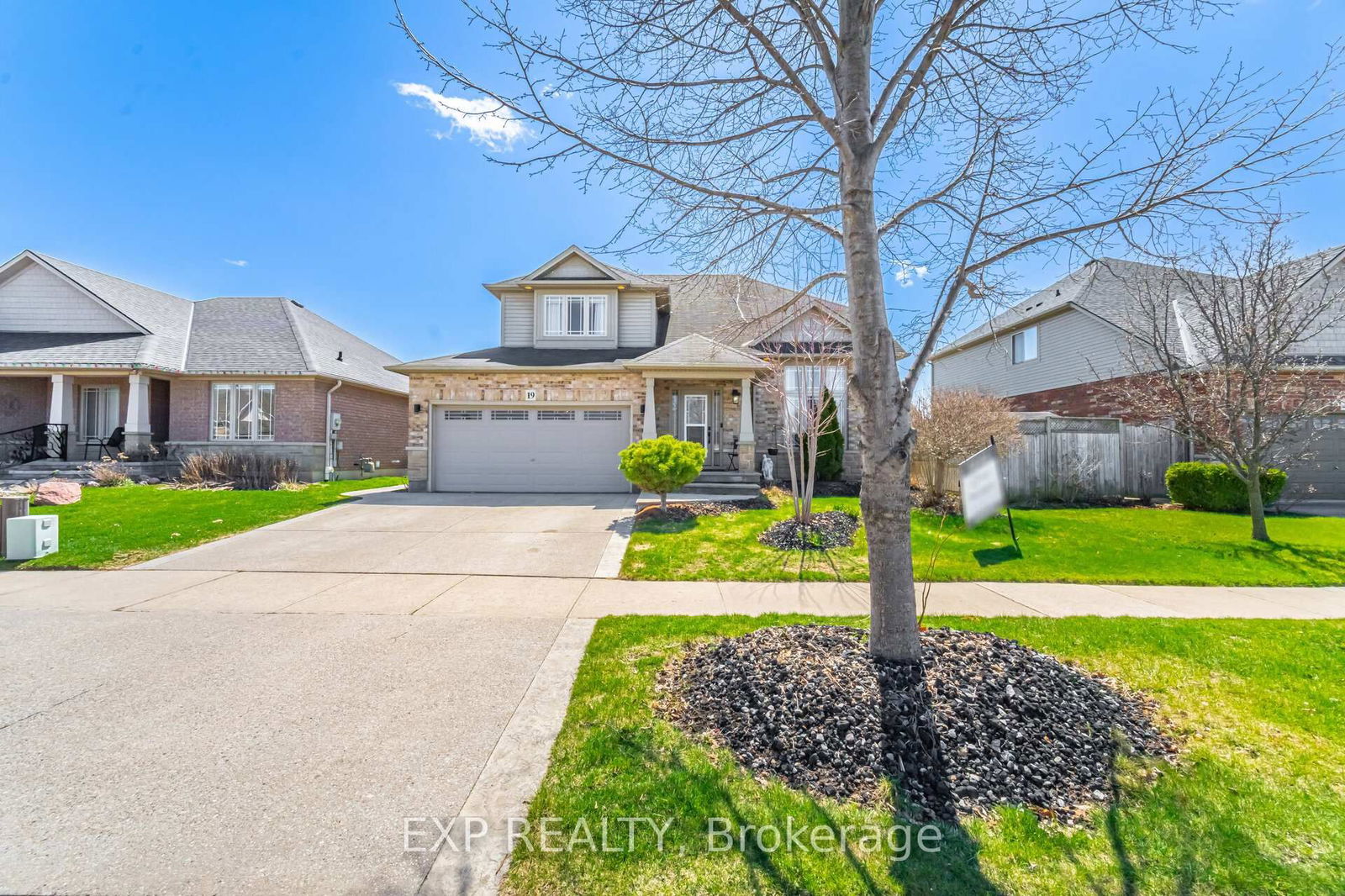 Detached House for sale at 19 Cobblestone Drive, Brant, Paris, N3L 4G1 - MLS: X12104406