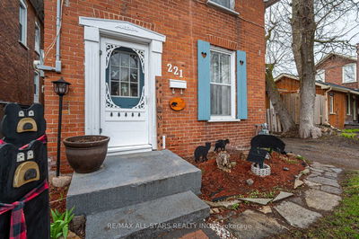 221 Park Pl, Peterborough Central - 3 South image-0-1