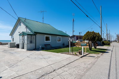 18518 Erie Shore Dr, Chatham-Kent - Blenheim image-0-2