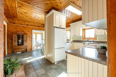 2434 Old Muskoka Rd, Huntsville - Stephenson image-0-4