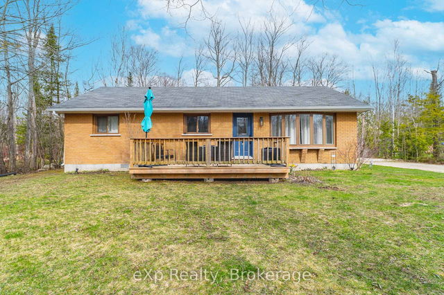 15 Mapleport Crescent