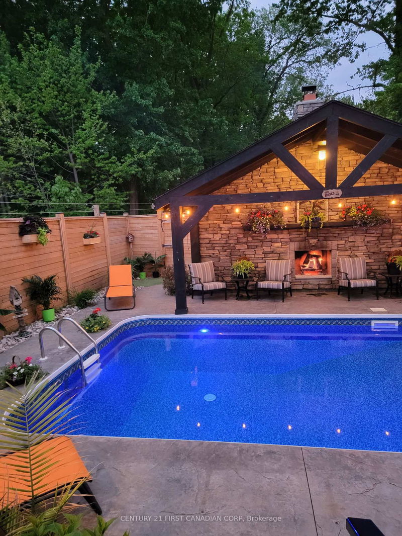 36 Juniper Cres, Strathroy-Caradoc - SE image-0-0