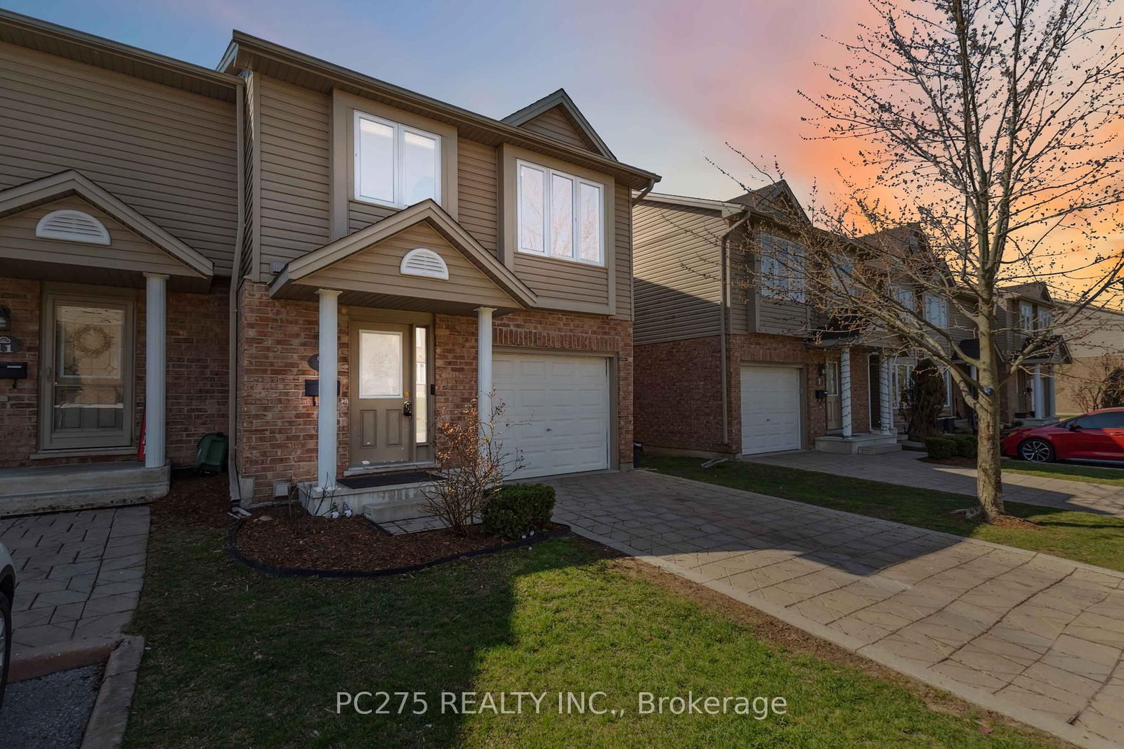 Townhouse sold at 9-1320 Savannah Drive, London North, North C, N5X 0B7 - MLS: X12104925