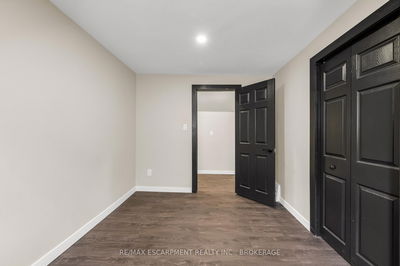 26 Dacotah St, St. Catharines - Downtown image-0-4