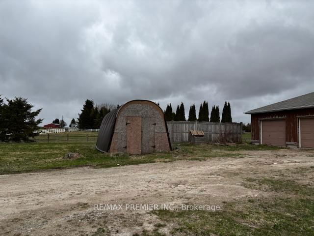 73313 24-25 Side Road