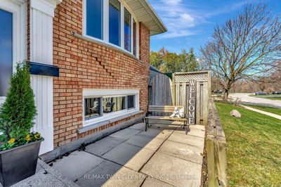 35 Bakersfield Dr, Cambridge -  image-0-4