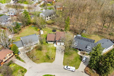 104 Cardinal Cres, Waterloo -  image-0-2