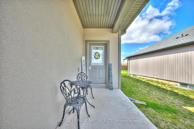 31 Barker Pkwy, Thorold - Rolling Meadows image-0-4