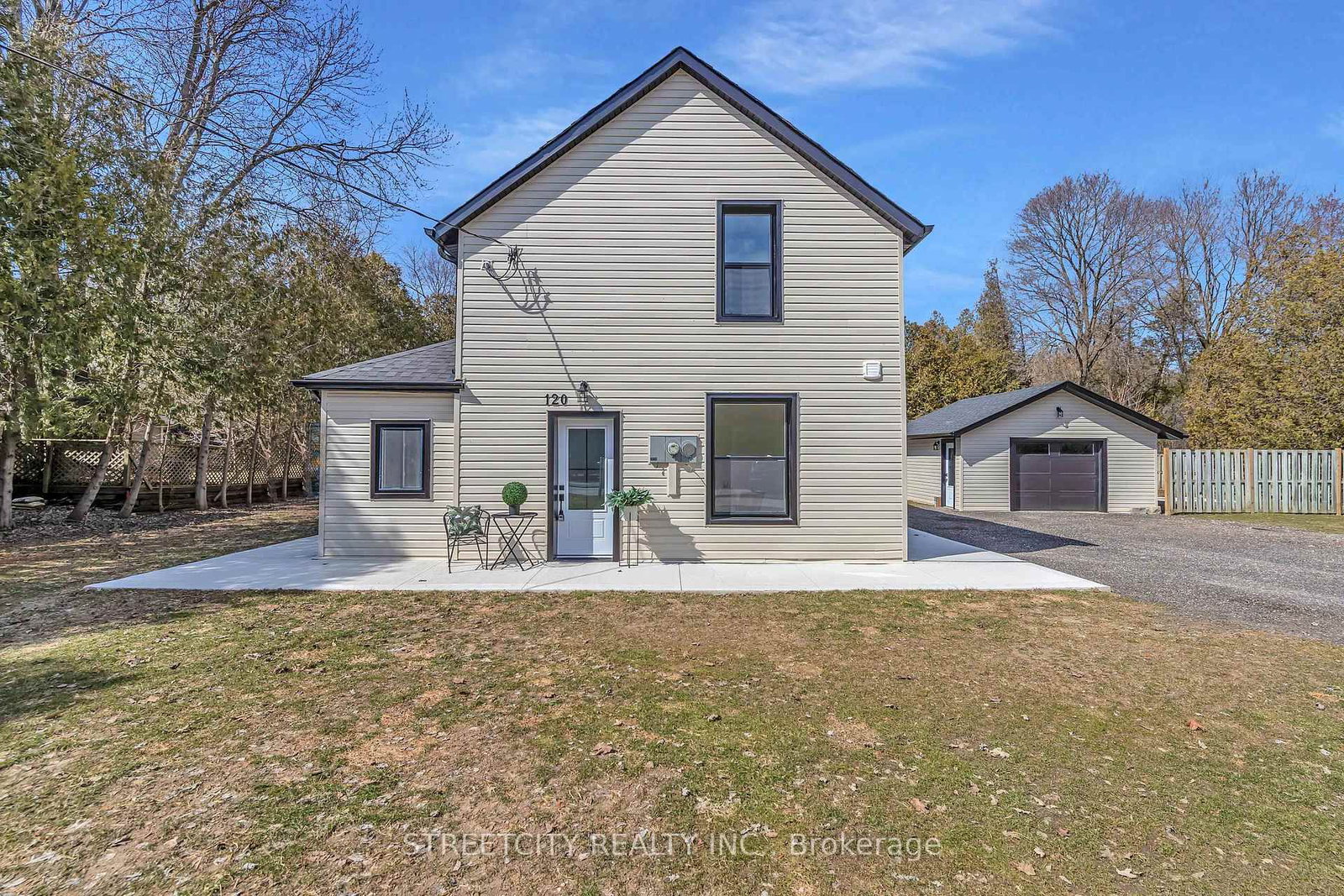 Listing Image 4