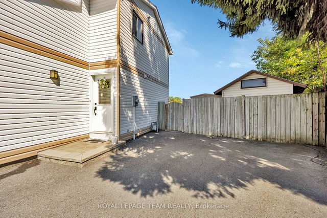 203 Rosemary Gardens