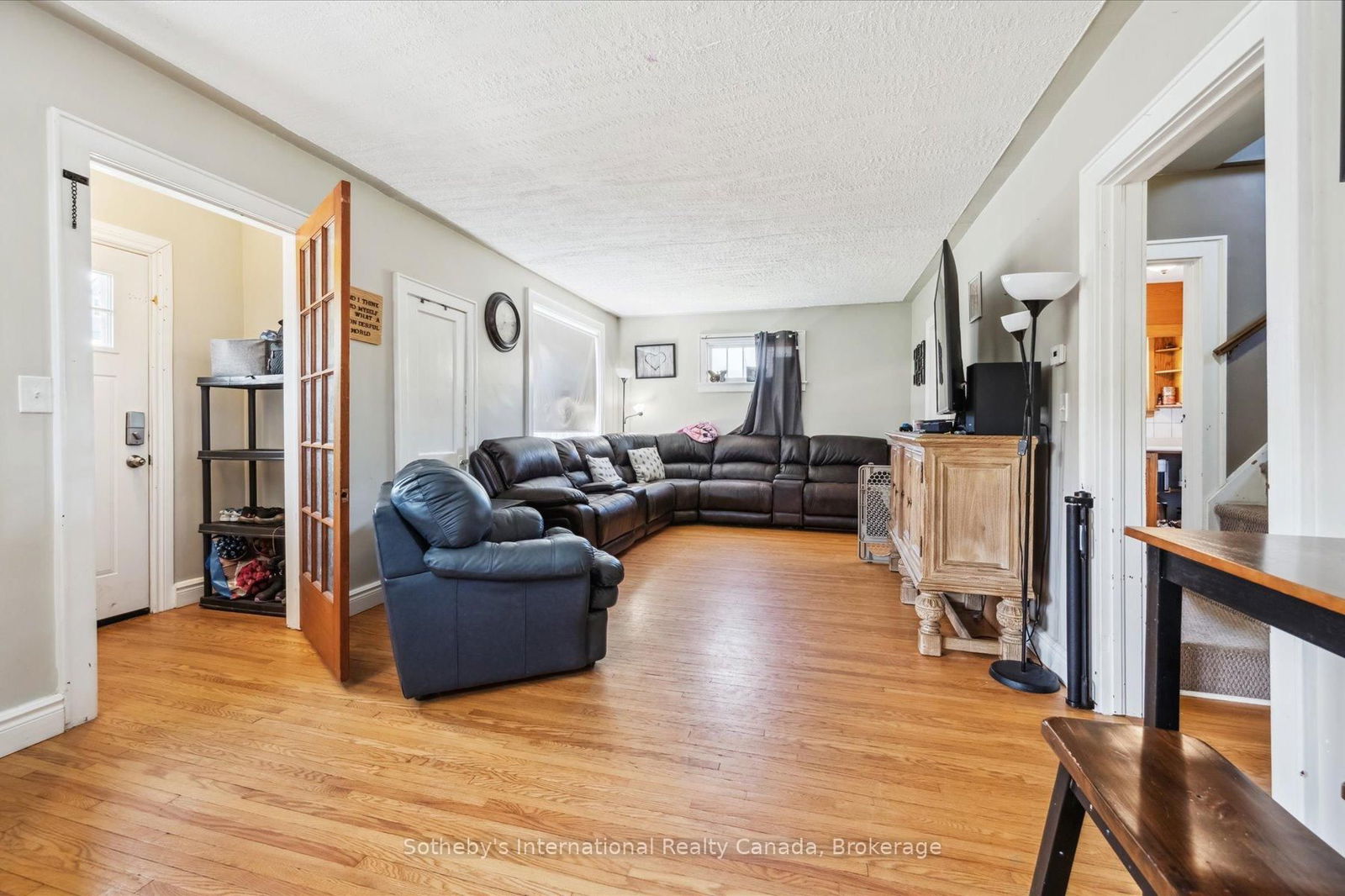 Detached House for sale at 38 Washington Street, Brant, Paris, N3L 2A7 - MLS: X12105579