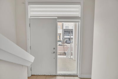 12 Visionary Ave, Kitchener -  image-0-3