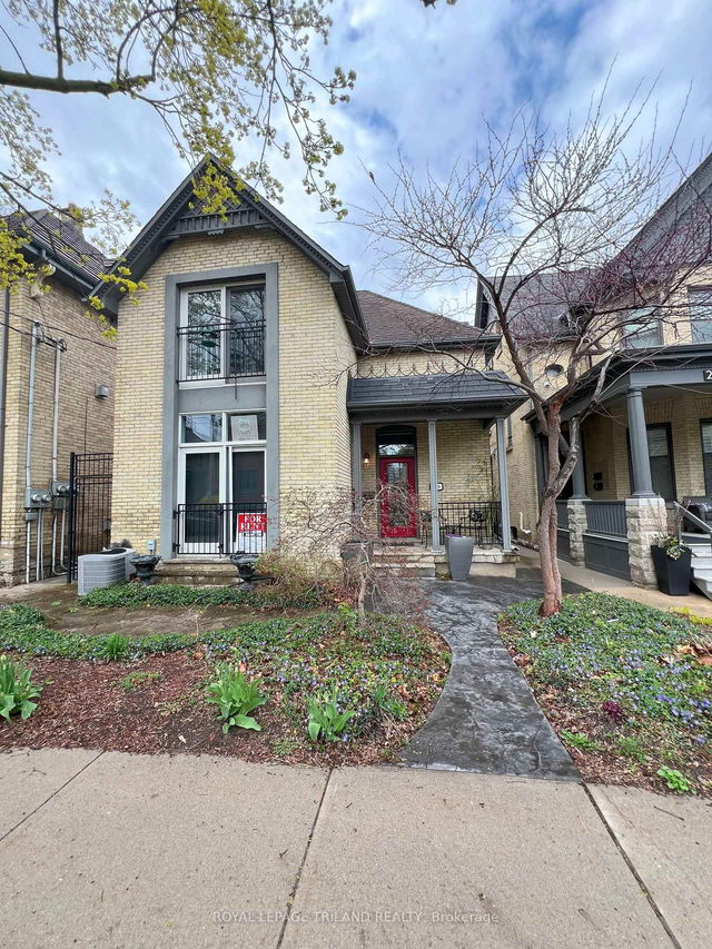 LOWER - 290 Hyman Street