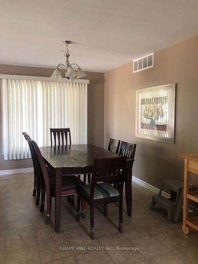 37 Cloverloft Crt, Stittsville - Fringewood image-0-4