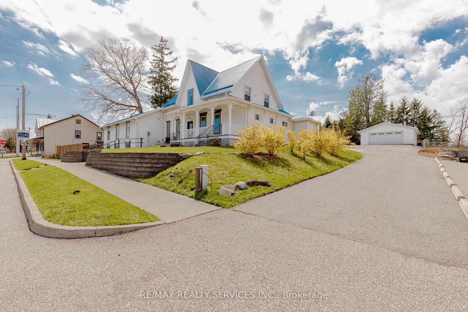 Detached House for sale at 51 Simcoe Street, Brant, Burford, N0E 1R0 - MLS: X12105770