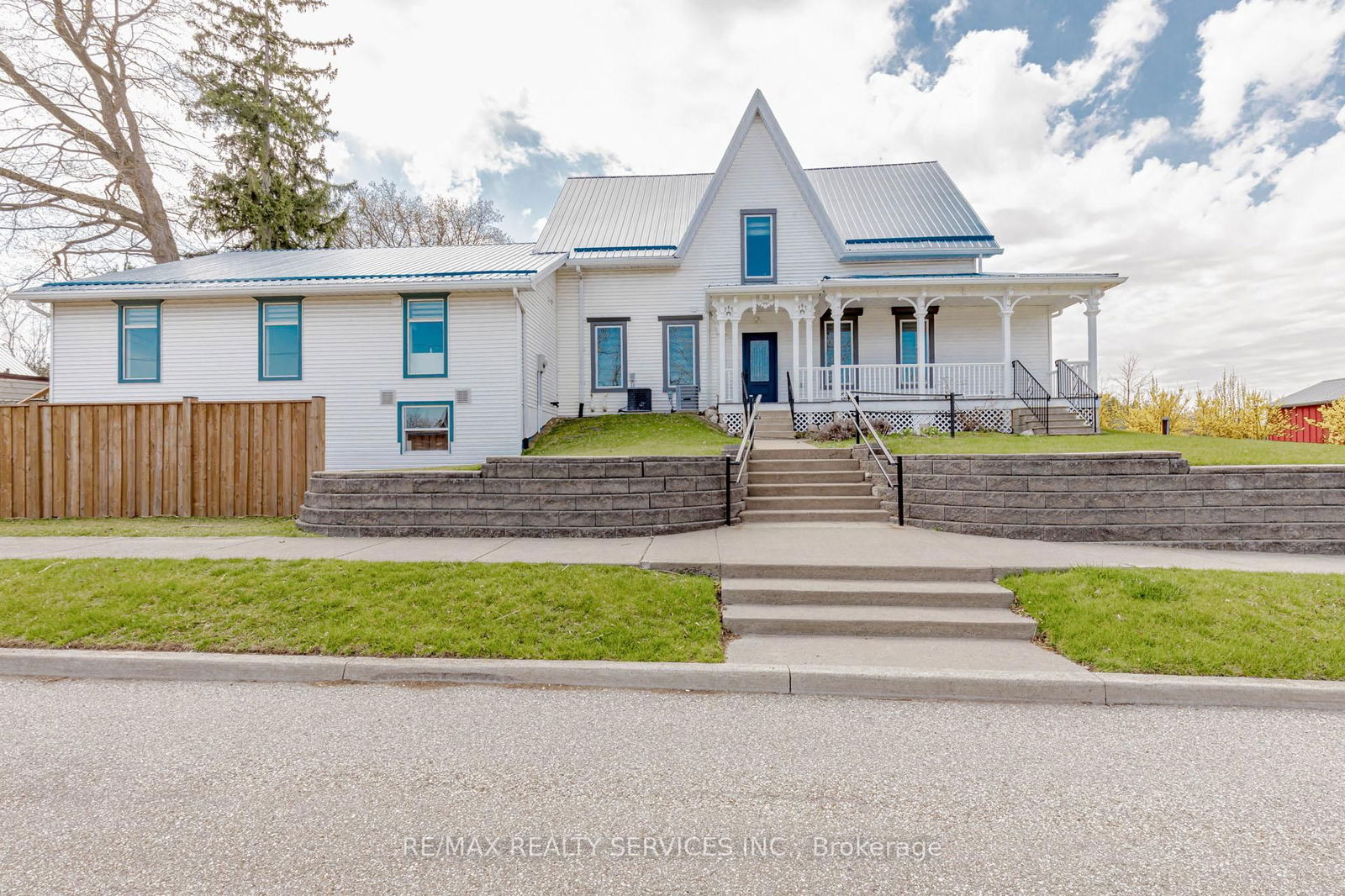 Detached House for sale at 51 Simcoe Street, Brant, Burford, N0E 1R0 - MLS: X12105770