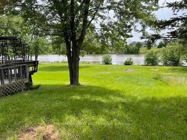 Detached House sold at 2480 Concession 1 Rd Road, Alfred and Plantagenet, Alfred and Plantagenet Twp, K0B 1L0 - MLS: X12105855