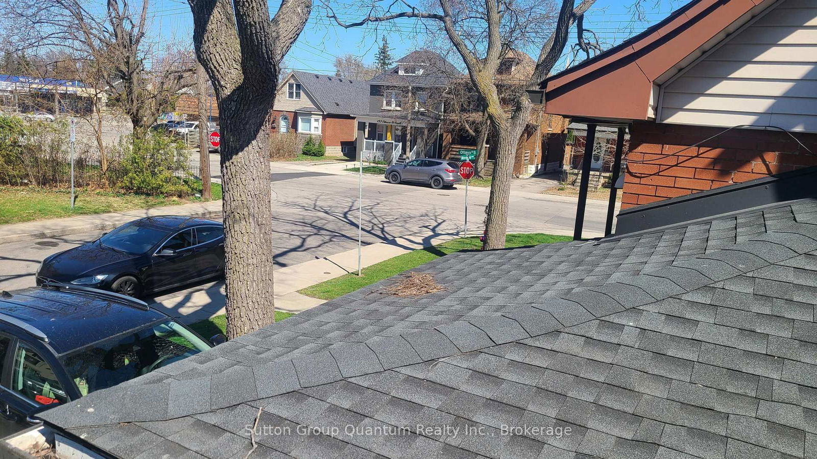 Detached House for sale at 992 Montclair Avenue, Hamilton, Delta, L8M 2E6 - MLS: X12105956