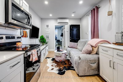 46-48 Wellington St, Chatham-Kent - Chatham image-0-1