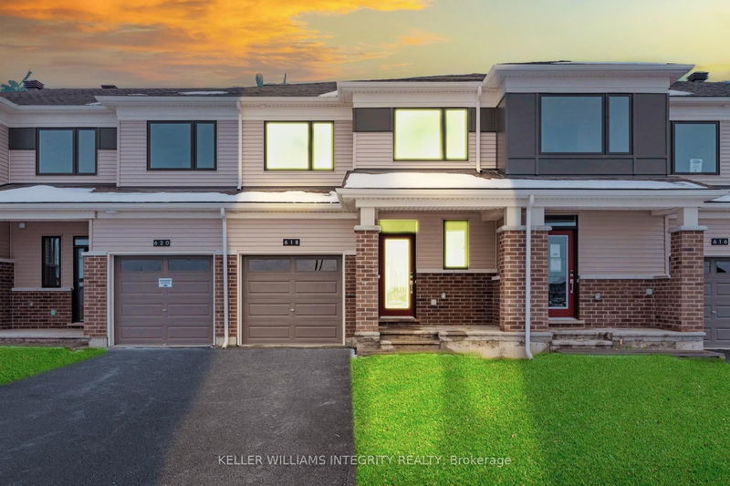 618 Bronze Copper Cres, Richmond - Goulbourn Twp From Franktown Rd/South To Rideau image-0-0